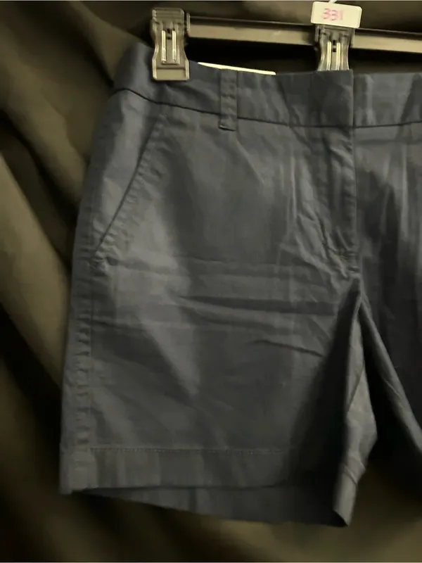 J. Crew Women's Navy Cotton Broken In City Fit Chino Shorts SZ 4 NWT - Image 4