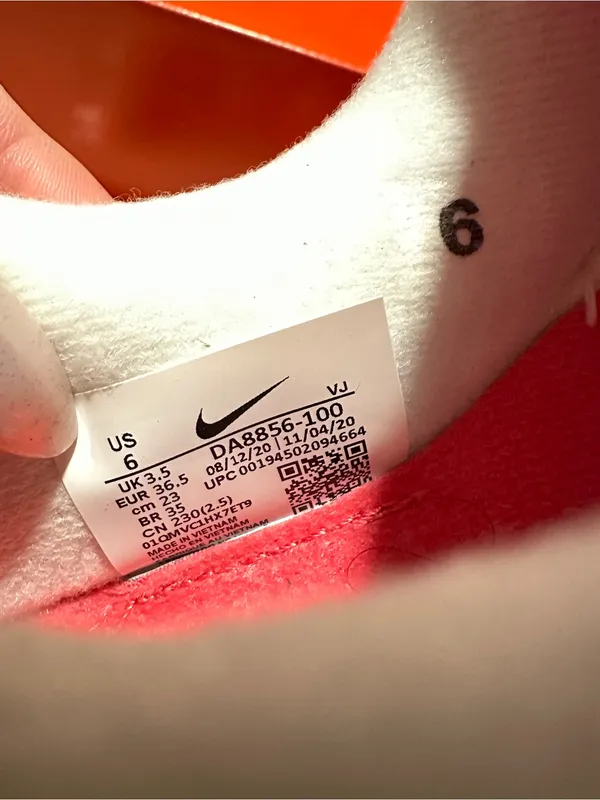 NIKE Air Max 90 Hot Coral Sneakers Running Shoes White Pink Coral Athletic Sz. 6 - Image 7