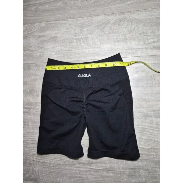 Unbranded Women's Black Shorts - Image 4