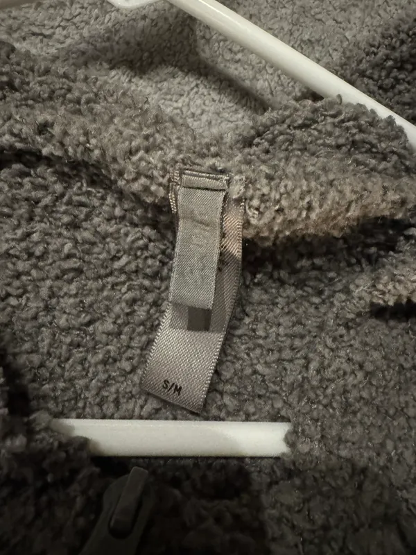 SKIMS Cozy Knit Zip Up - Image 3