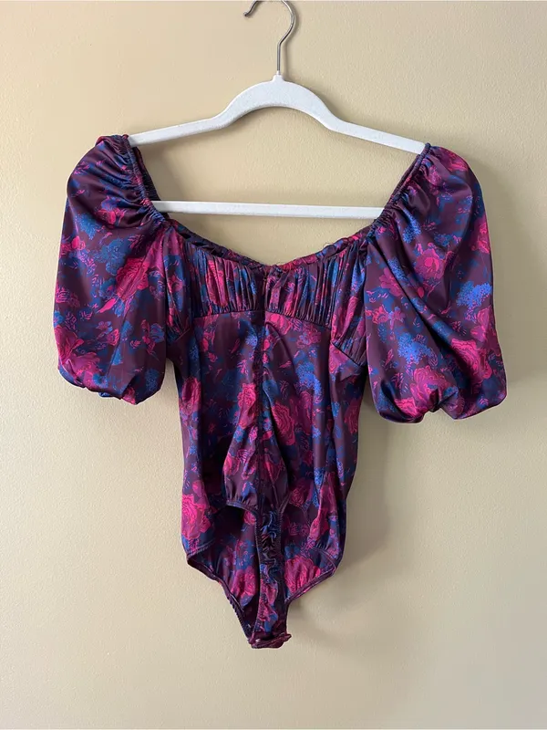 For Love & Lemons Floral Puff-Sleeve Square Neck Bodysuit in Magenta and Purple - Image 11