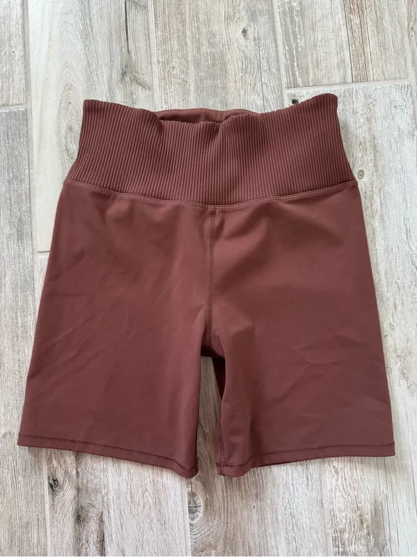 Vuori Women’s Rib Studio  Shorts in Cedar Medium - Image 4