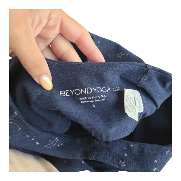 Beyond Yoga Cropped Tank in Nocturnal Navy/ Gunmetal Constellations Size: S - Image 4