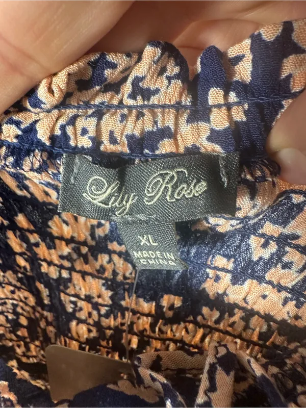 Lila Rose X198. Navy and Peach Floral Print Romper - Image 2