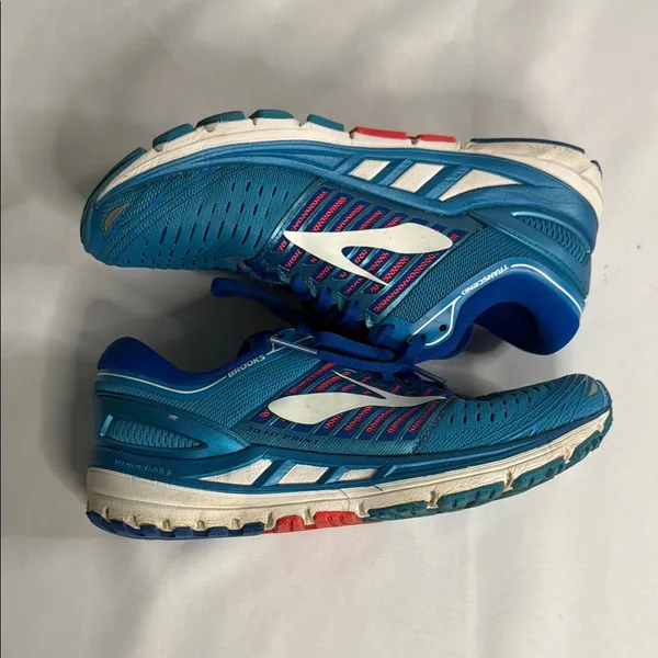 Brooks Transcend 5 Blue Athletic Shoes - Image 5