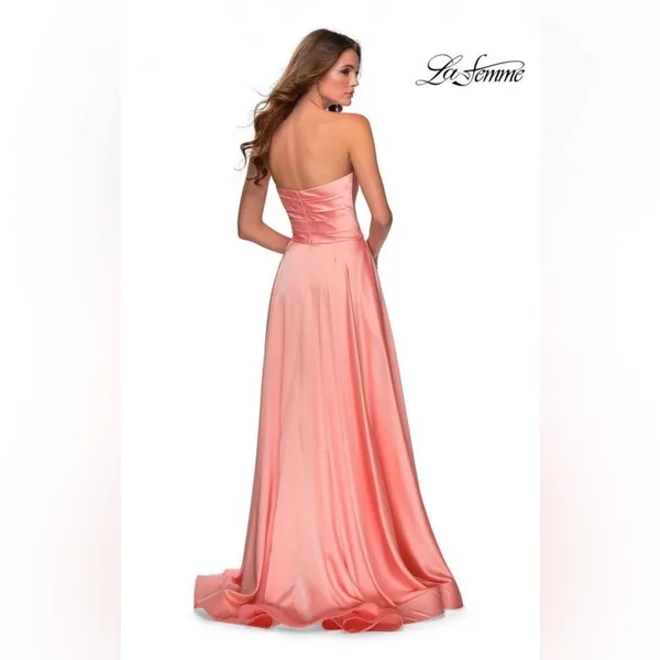 NWT LA FEMME Strapless Slit Satin Ballgown Prom Dress in Peach Size US 4 - Image 2