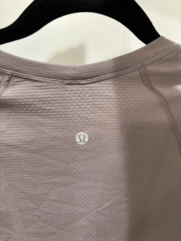 Lululemon Swiftly Tech - Image 3