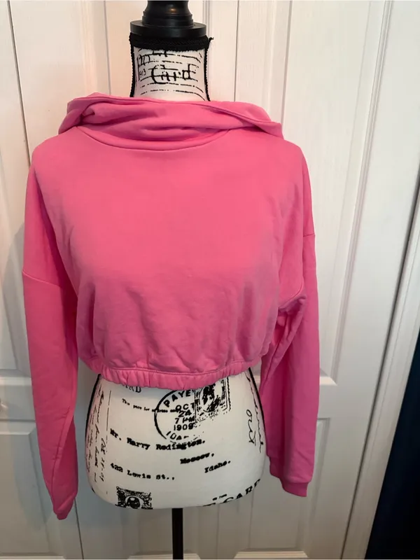naked wardrobe Pink Cropped Hoodie Sweatshirt - Image 2
