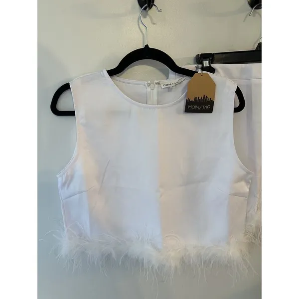 Skirt & Top Set Main Strip 2 Piece White Feather Trim SizeLarge NEW Wedding Bach - Image 2