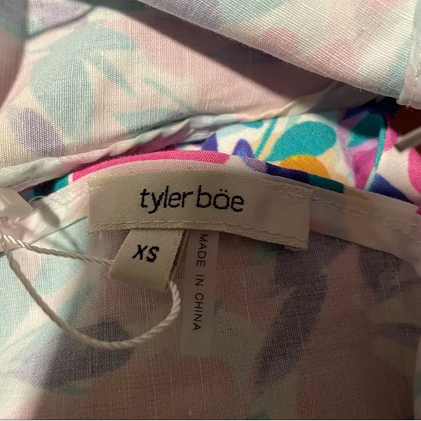 NWT Tyler Boe Claudette Ruffle Neck Tulips Top - Image 9
