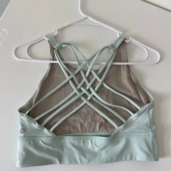 Lululemon women’s strappy‎ cross-back active top — medium - Image 4