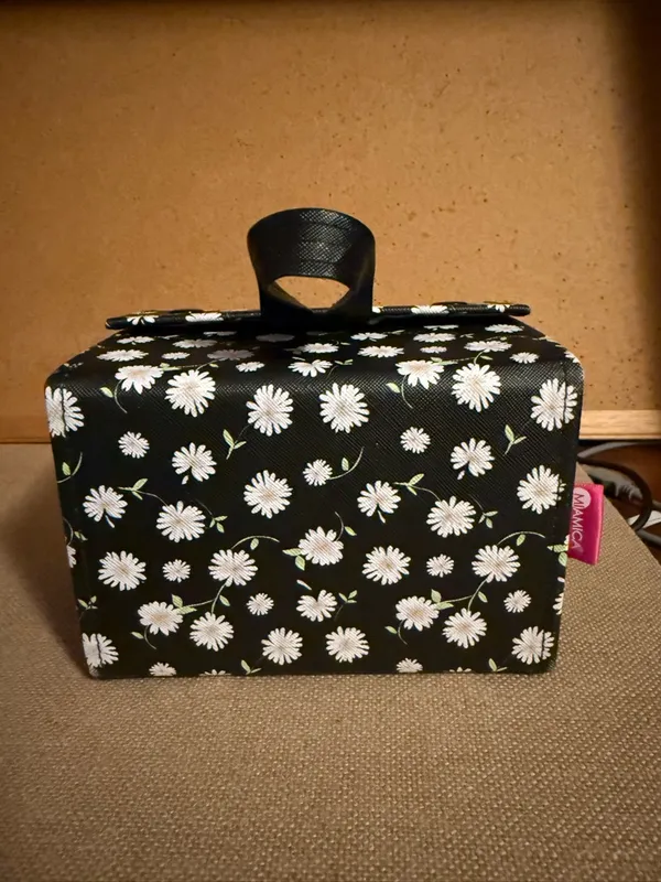 Daisy Print Compact Jewelry Case - Image 2