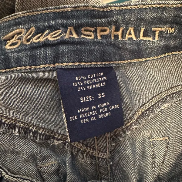 Jeans and top bundle - Image 4