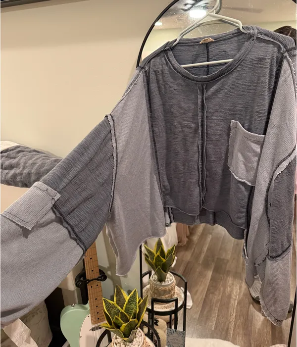 POL Oversized Lightweight Colorblock top - Image 2