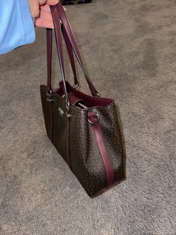 Guess Purse  - Image 7