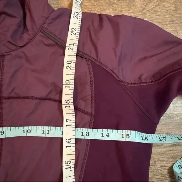 Lululemon Women's Can't Stop Jacket Hyper Stripe‎ Plum size 6 Small athleisure - Image 12