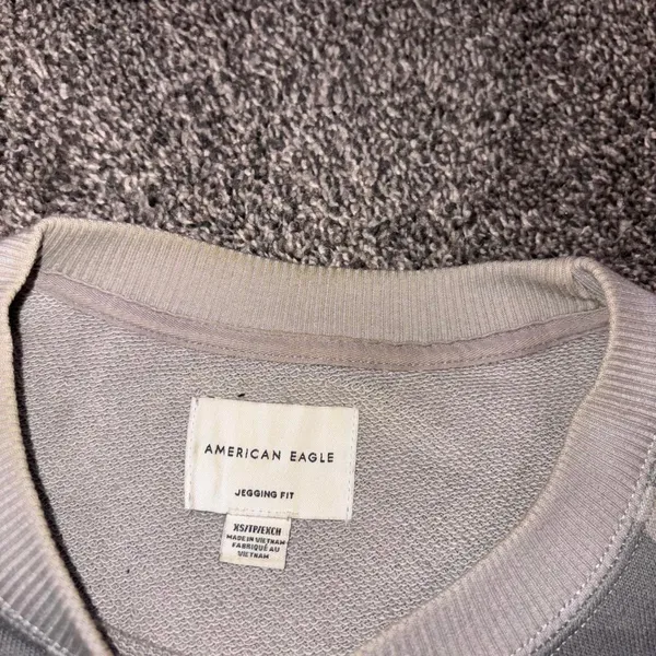 American Eagle camo crewneck - Image 6