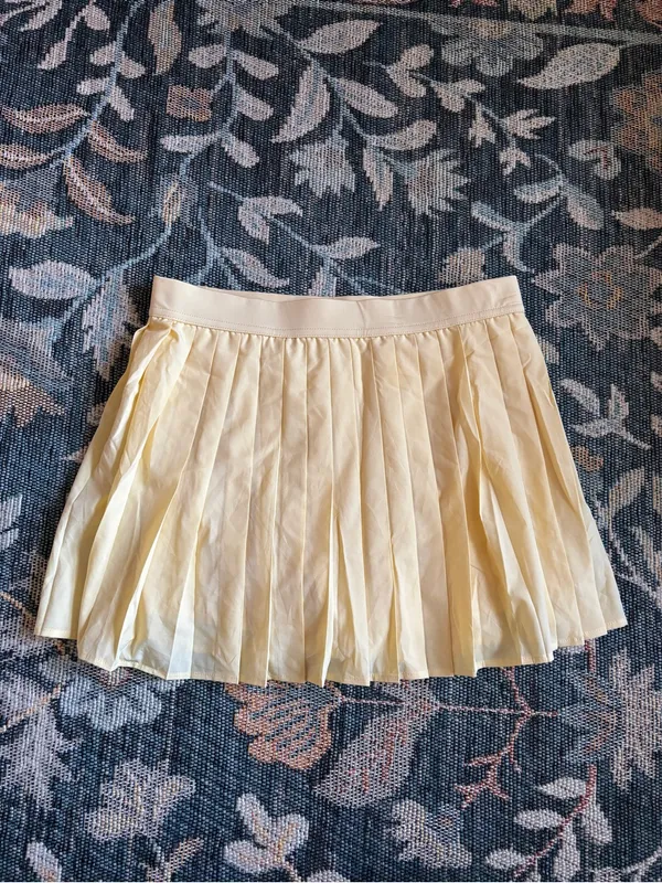 Butter Yellow Pleated Active Skort - Image 6