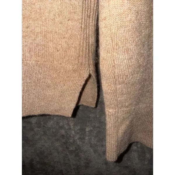 Ann Taylor Tan Turtleneck 100% cashmere long sleeve pullover sweater Small #750 - Image 2