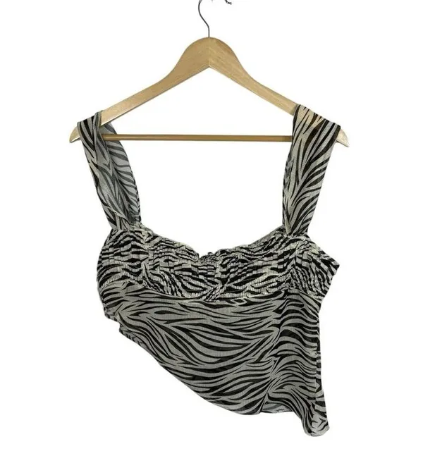 NWT Lioness Women’s District Sheer Asymmetrical Top in Zebra Print Size XL - Image 11