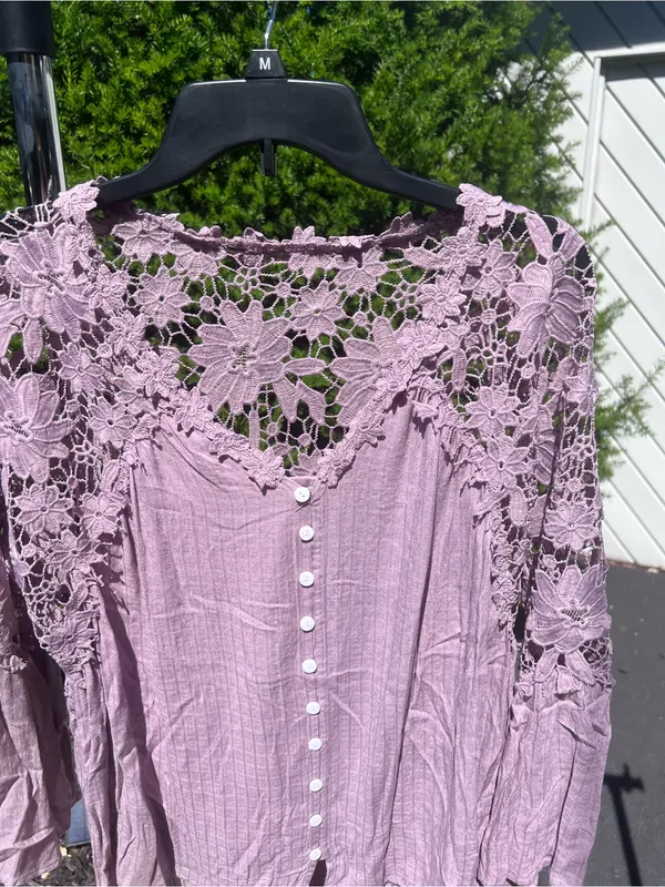 Amazon Crochet Yoke Faux Button-Front Blouse in Dusty Mauve - Image 2