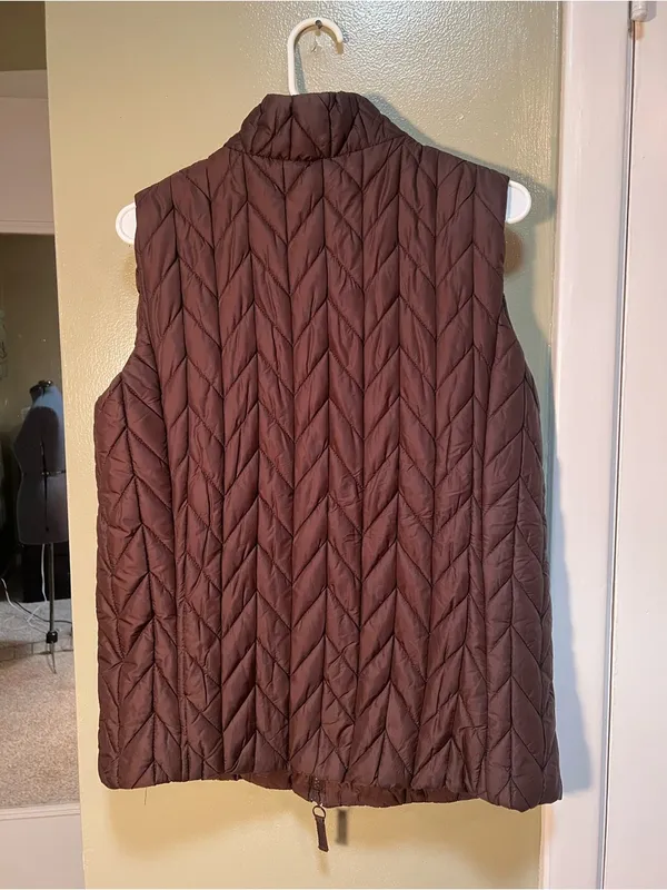 Coldwater Creek Women's Size Medium 10-12 Sleeveless Puffer Vest Chocolate Brown - Image 5