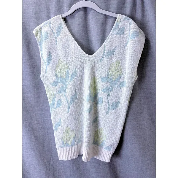 Vintage‎ Sweater Vest White Floral Pastel Knit V-Neck Cotton G.F.C. Ltd Size M - Image 4
