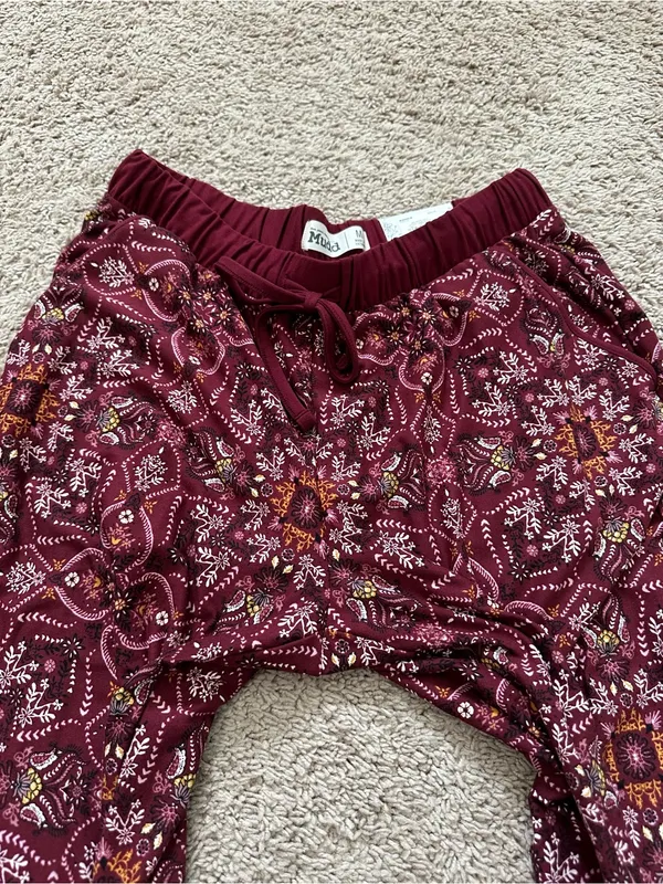Mudd Burgundy Paisley Print Juniors Sueded Jersey Joggers Size M - Image 7