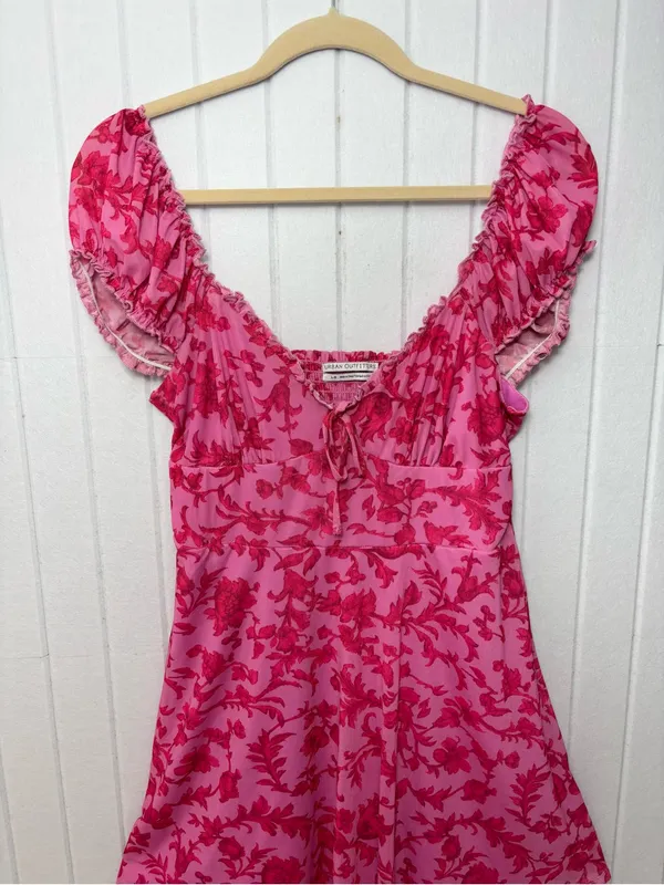 Urban Outfitters Pink Floral Mini Dress‎ Short Sleeve Lightweight size L - Image 5