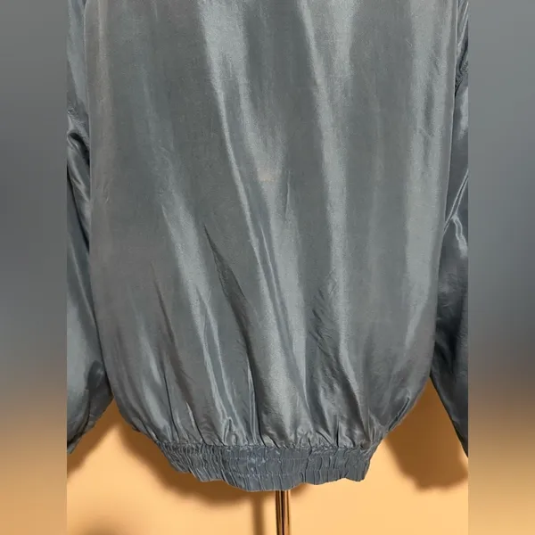EUC FUDA International Blue 100 % silk bomber jacket size medium - Image 8