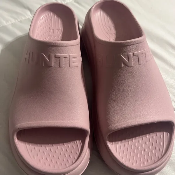 Hunter Light Pink Slide Clogs - Image 6