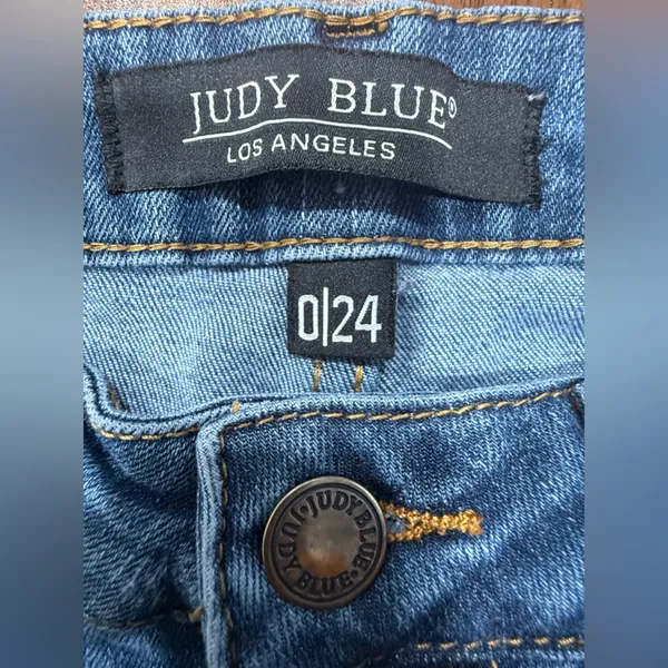 Judy Blue Women’s High Rise Flare Fit Lightly Distressed Size 0 - Image 3