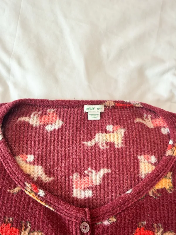 Aerie Dark Red Waffle Knit Henley Dog Patterned Long Sleeve Lounge Top Size XS - Image 3
