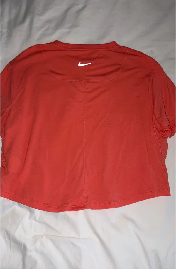 Nike Short Sleeve Dri-Fit - Image 3