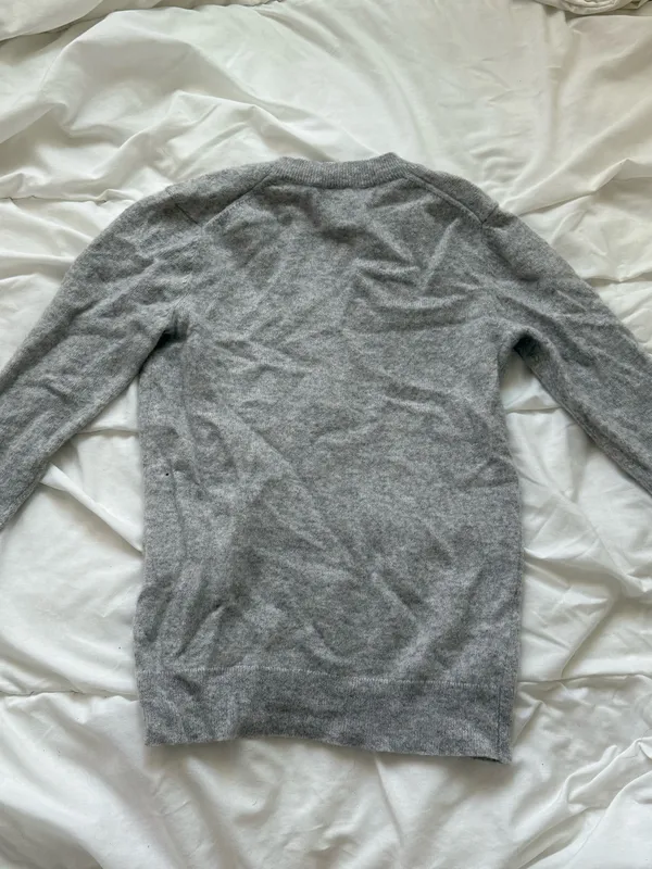 Nordstrom Light grey cashmere sweater - Image 6