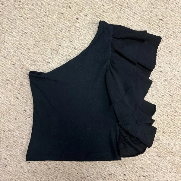 NWT By Anthropologie Ruffled One-Shoulder Top in Black Women’s Size Small - Image 4