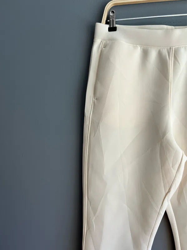 Uniqlo cream sweatpants  - Image 4