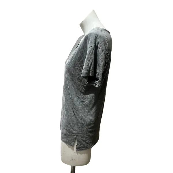PINK Victoria's Secret Women's XS Gray V-Neck T-Shirt Short Sleeve - Image 2