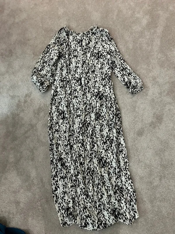 Zara Black and White Printed Maxi Dress - Image 5