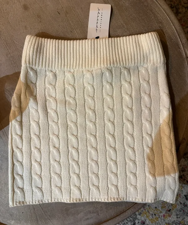 American Threads Sweater Set - Image 4