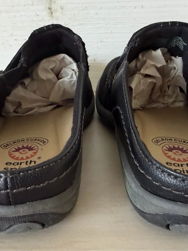 Earth Spirit Gelron Cushion Women Size 7.5 Extra Wide Black Suede Clogs Mule NEW - Image 3