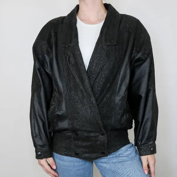 Vintage 70s Weiss Furs Black Leather Snakeskin Bomber Jacket - Image 2