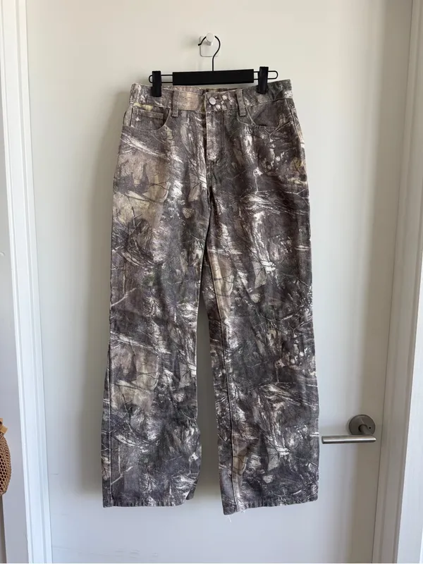 superdown - revolve camo jeans - Image 4
