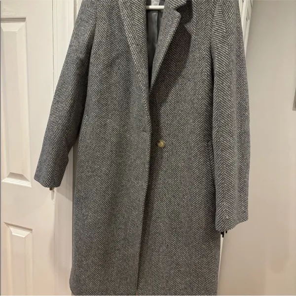Aritzia Babaton The Stedman Coat Herringbone Gray Wool Cashmere XS - Image 5