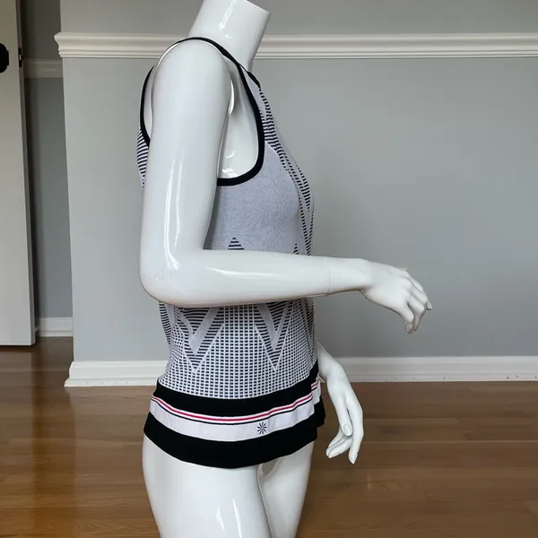 Athleta Tank Top Women S Black White Geometric Mesh Athletic Sleeveless Stretch - Image 4