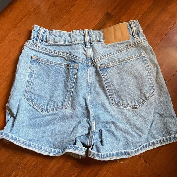 ZARA High Waisted Mom Shorts - Image 2