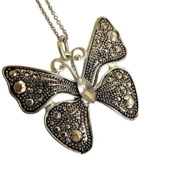 Silver tone Butterfly pendant necklace - Image 7