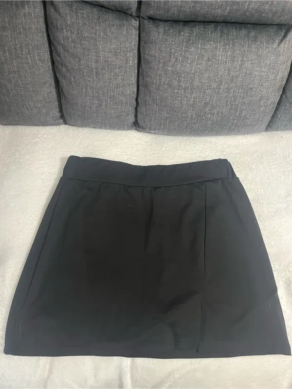 Women's Black Active Skort Shorts Size M - Image 2