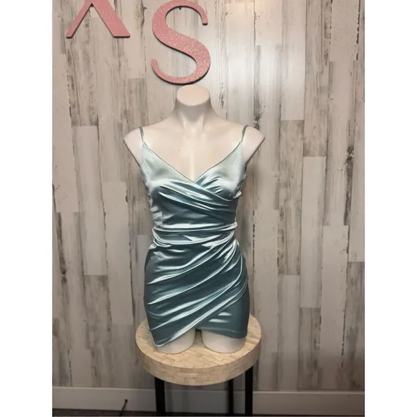 Windsor Chic Moves Sleek Satin Mini Dress size XSmall - Image 2