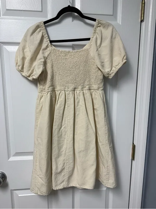 Japna Cream Puff-Sleeve Midi Dress with Front Tie - Image 4